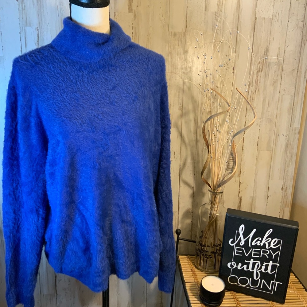 Halogen size 2X turtle neck sweater. NWT